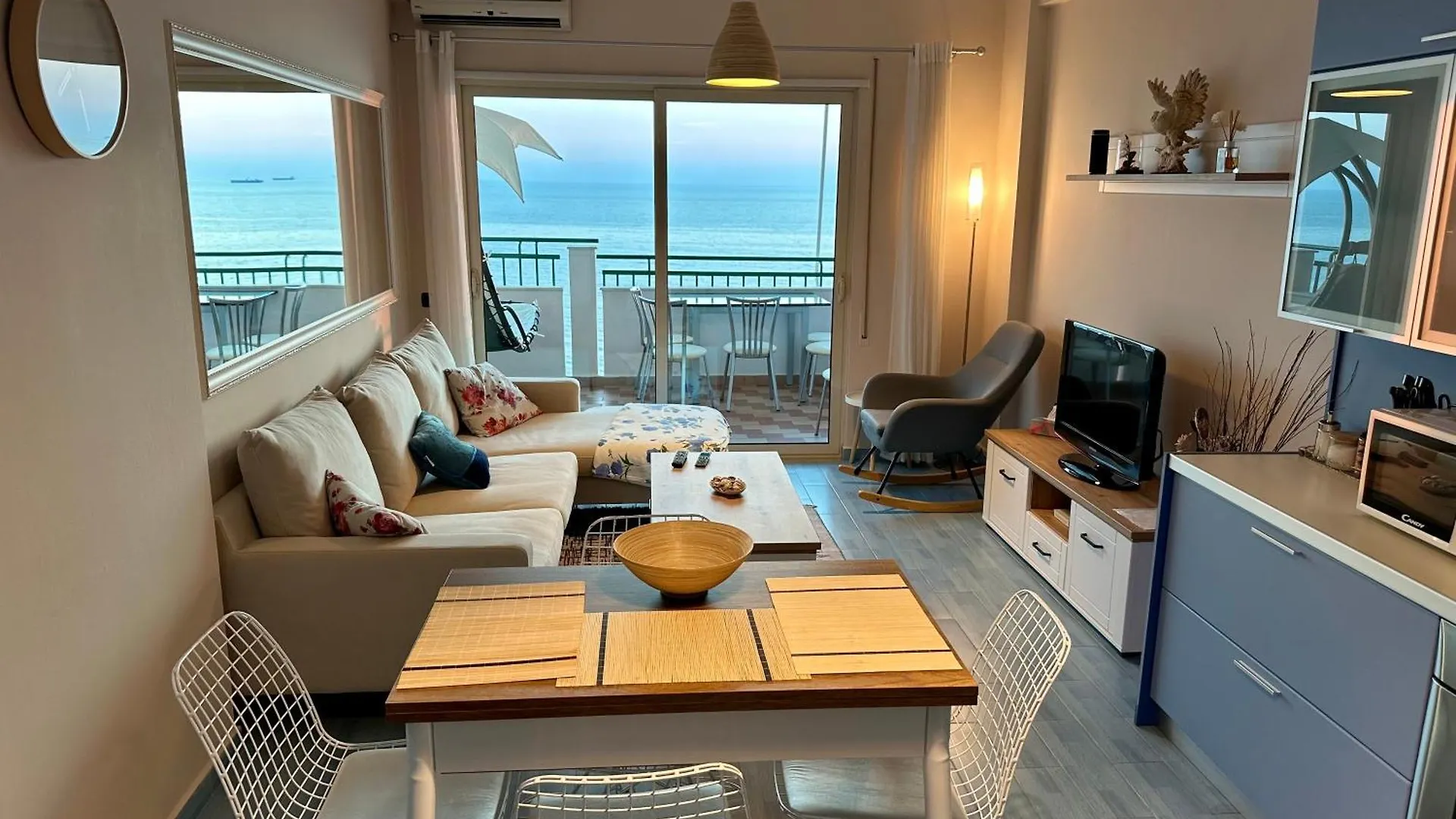 Summertime Luxury Apartment With Amazing Sea View Дуррес